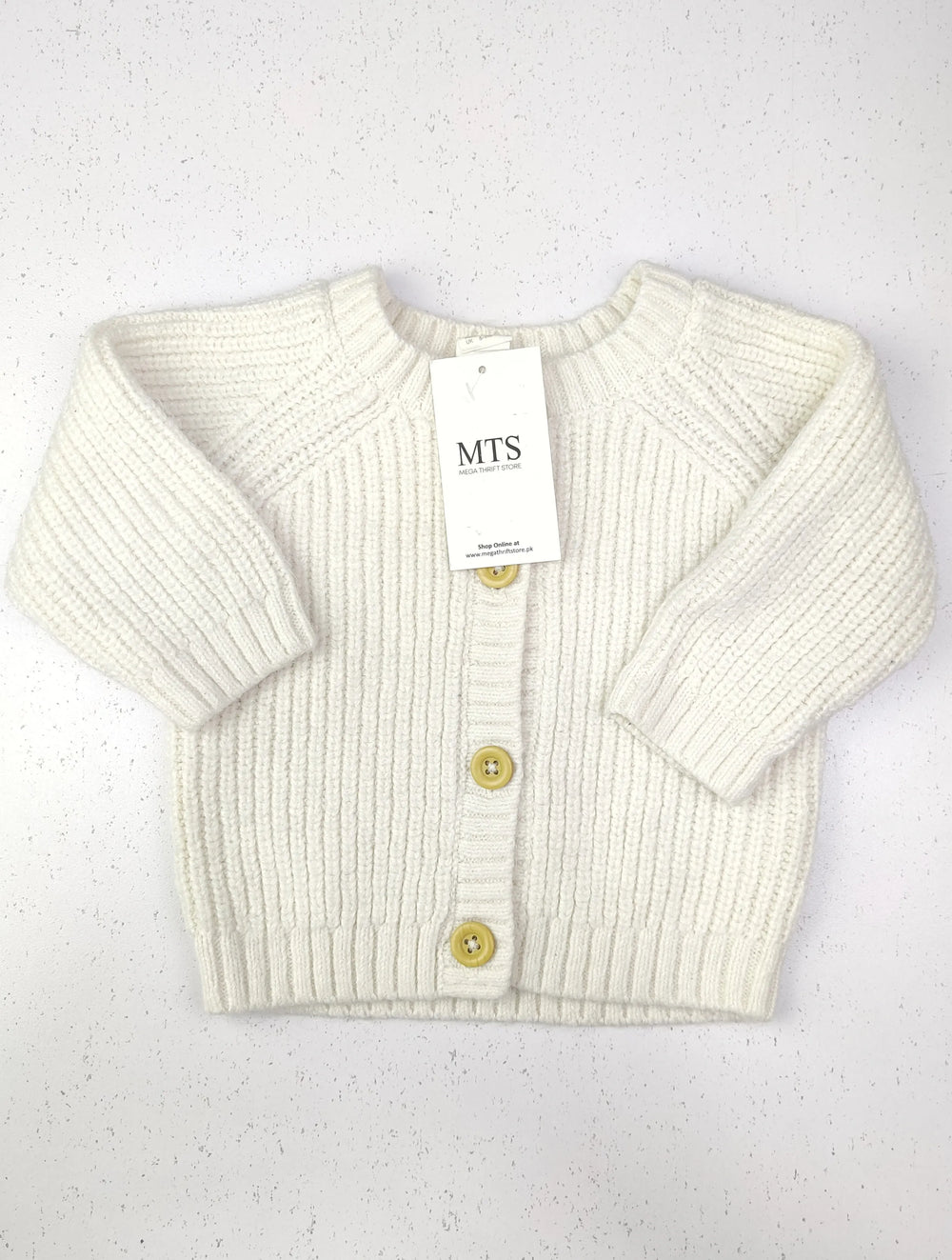 Buy online pre-used pre-loved 100% authentic & Original branded H&M (KWG-3998) available in Pakistan. Top international brands avilable.