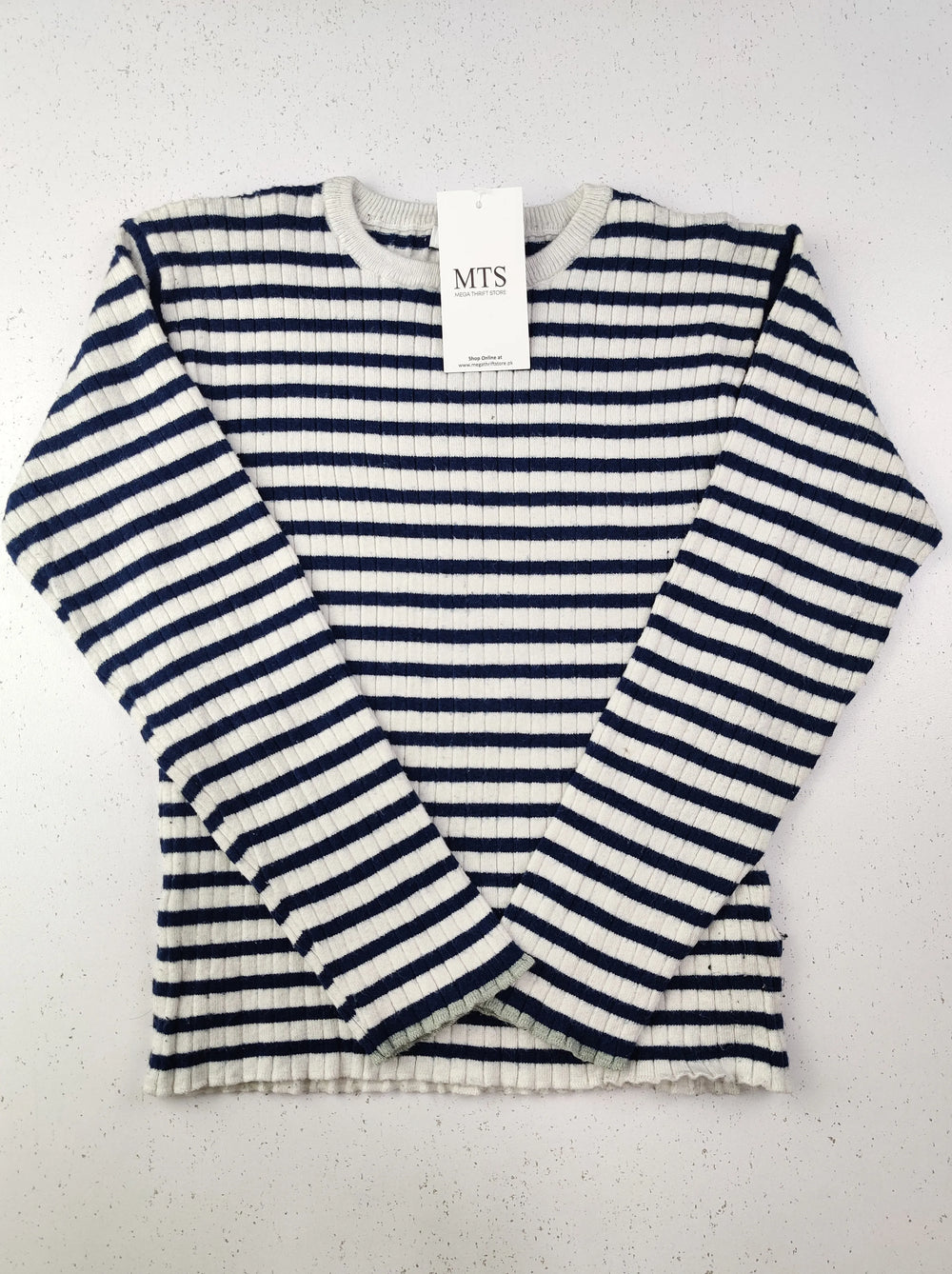 Buy online pre-used pre-loved 100% authentic & Original branded Primark (KWG-4026) available in Pakistan. Top international brands avilable.