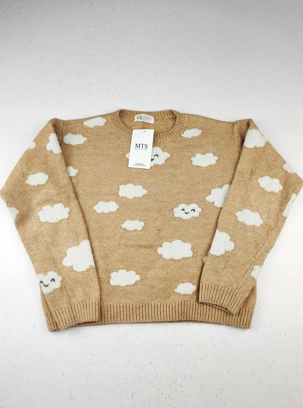 Buy online pre-used pre-loved 100% authentic & Original branded H&M (KWG-5075) available in Pakistan. Top international brands avilable.