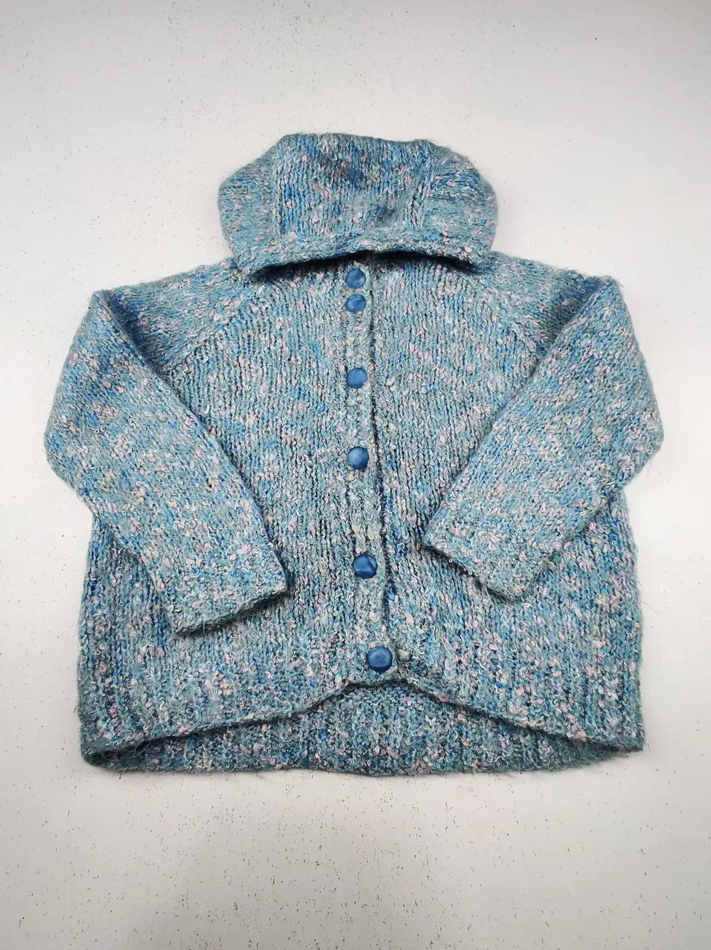 Buy online pre-used pre-loved 100% authentic & Original branded Unknown Brand (KWG-5187) available in Pakistan. Top international brands avilable.