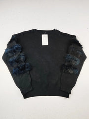 Buy online pre-used pre-loved 100% authentic & Original branded Unknown Brand (KWG-5210) available in Pakistan. Top international brands avilable.