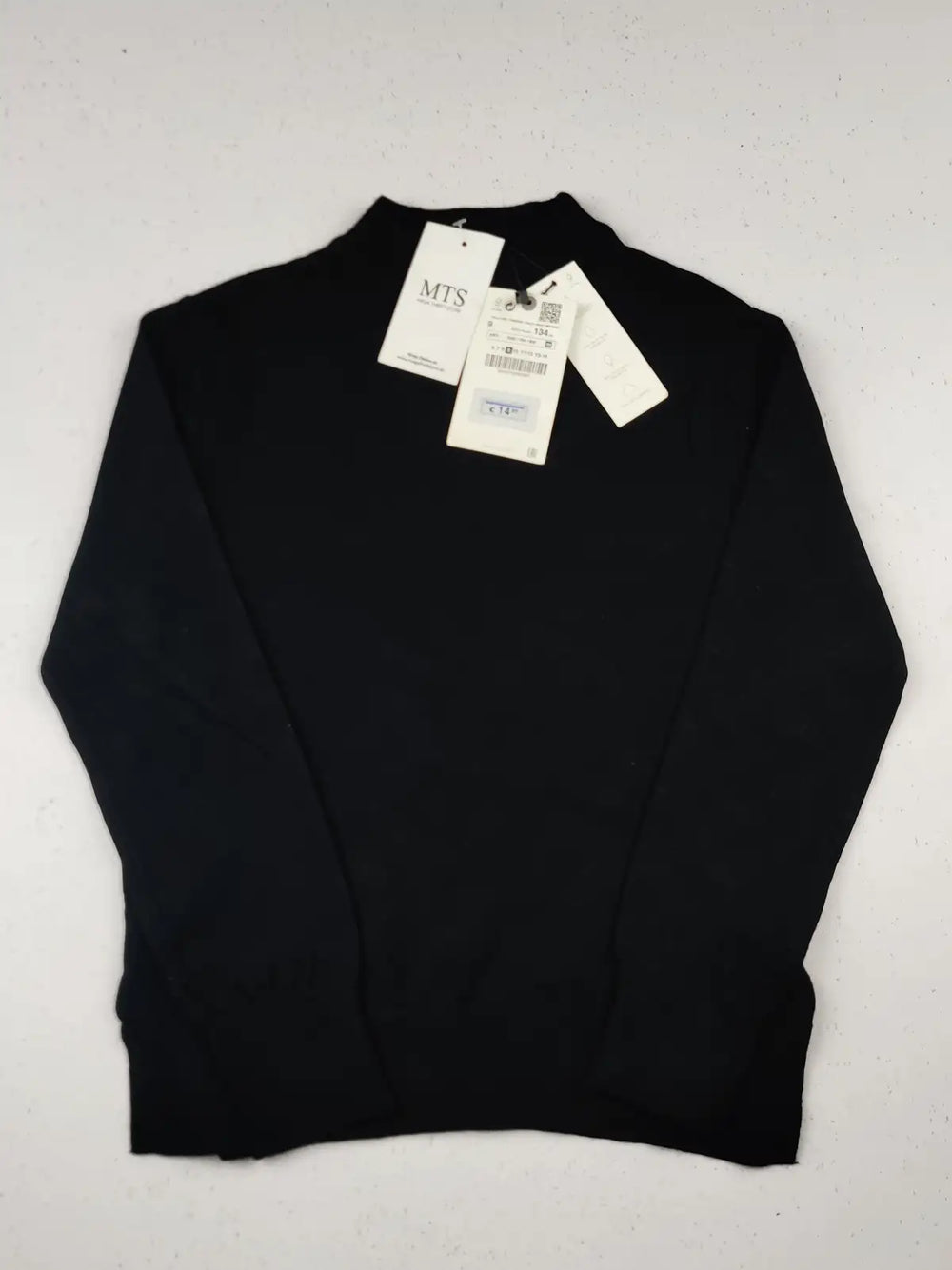 Buy online pre-used pre-loved 100% authentic & Original branded Zara (KWG-5569) available in Pakistan. Top international brands avilable.