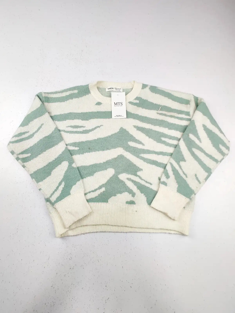 Buy online pre-used pre-loved 100% authentic & Original branded Shein (KWG-5999) available in Pakistan. Top international brands avilable.