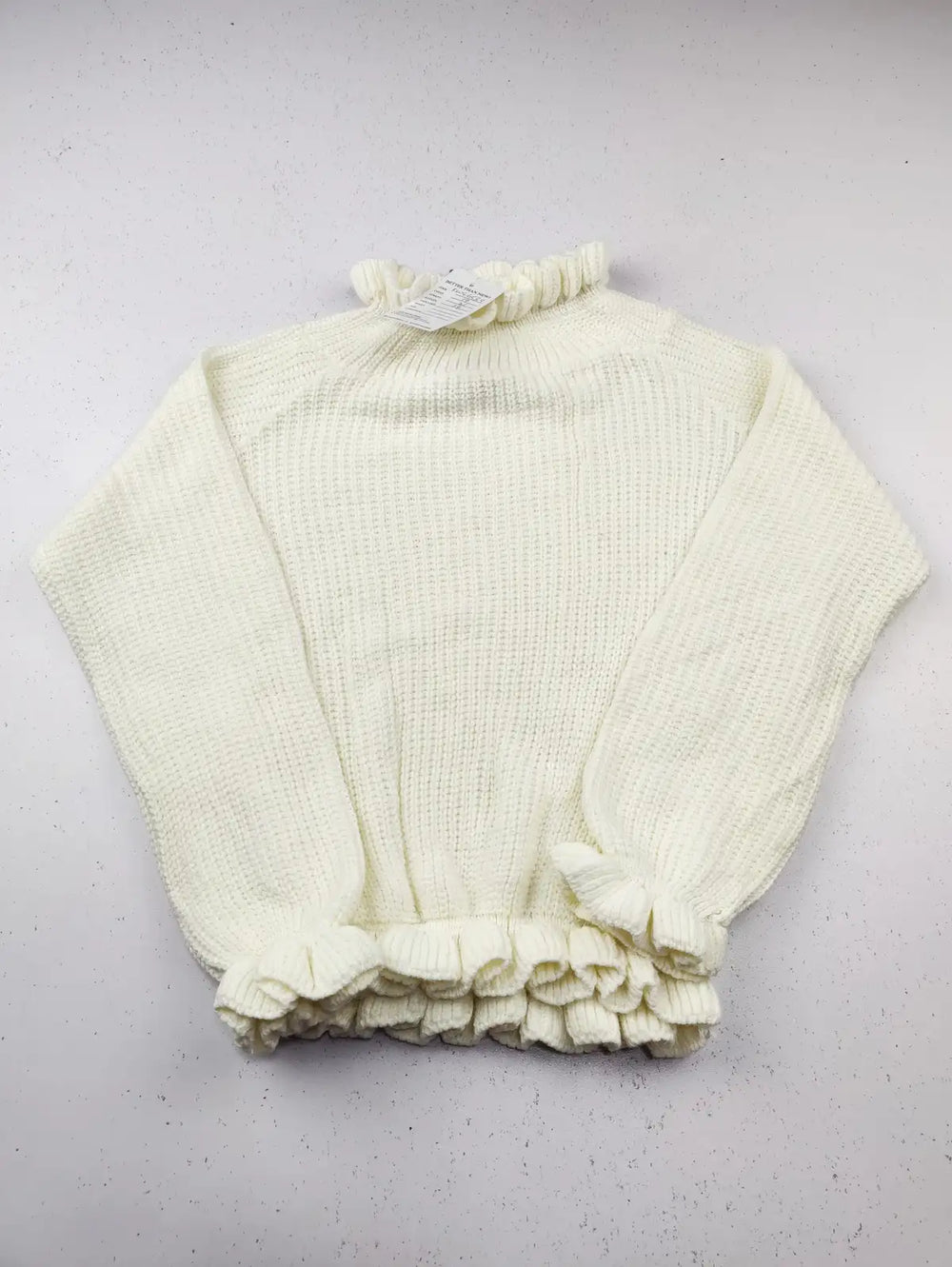 Buy online pre-used pre-loved 100% authentic & Original branded Cameo Rose (KWG-6539) available in Pakistan. Top international brands avilable.