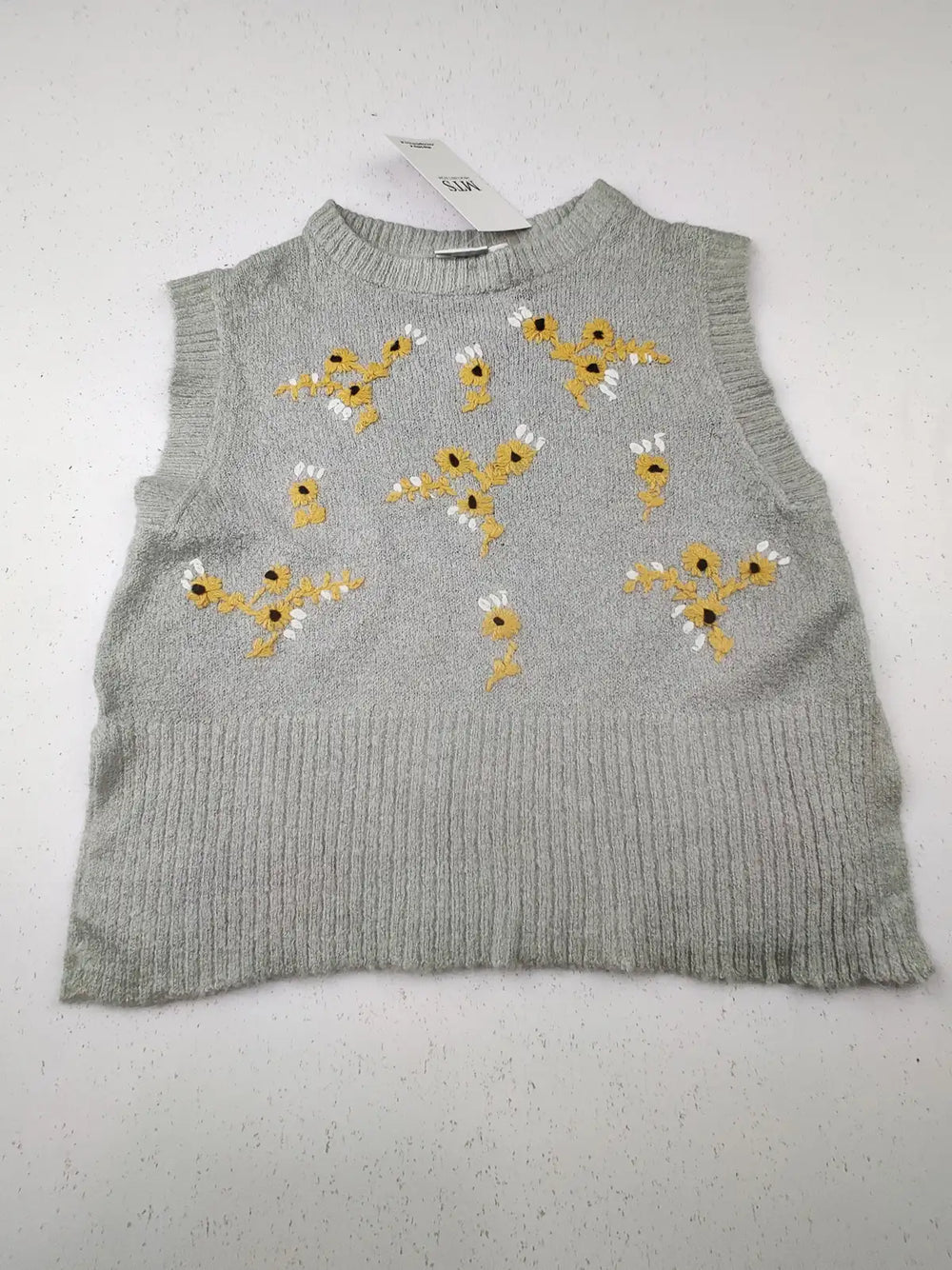 Buy online pre-used pre-loved 100% authentic & Original branded Name It (KWG-6736) available in Pakistan. Top international brands avilable.