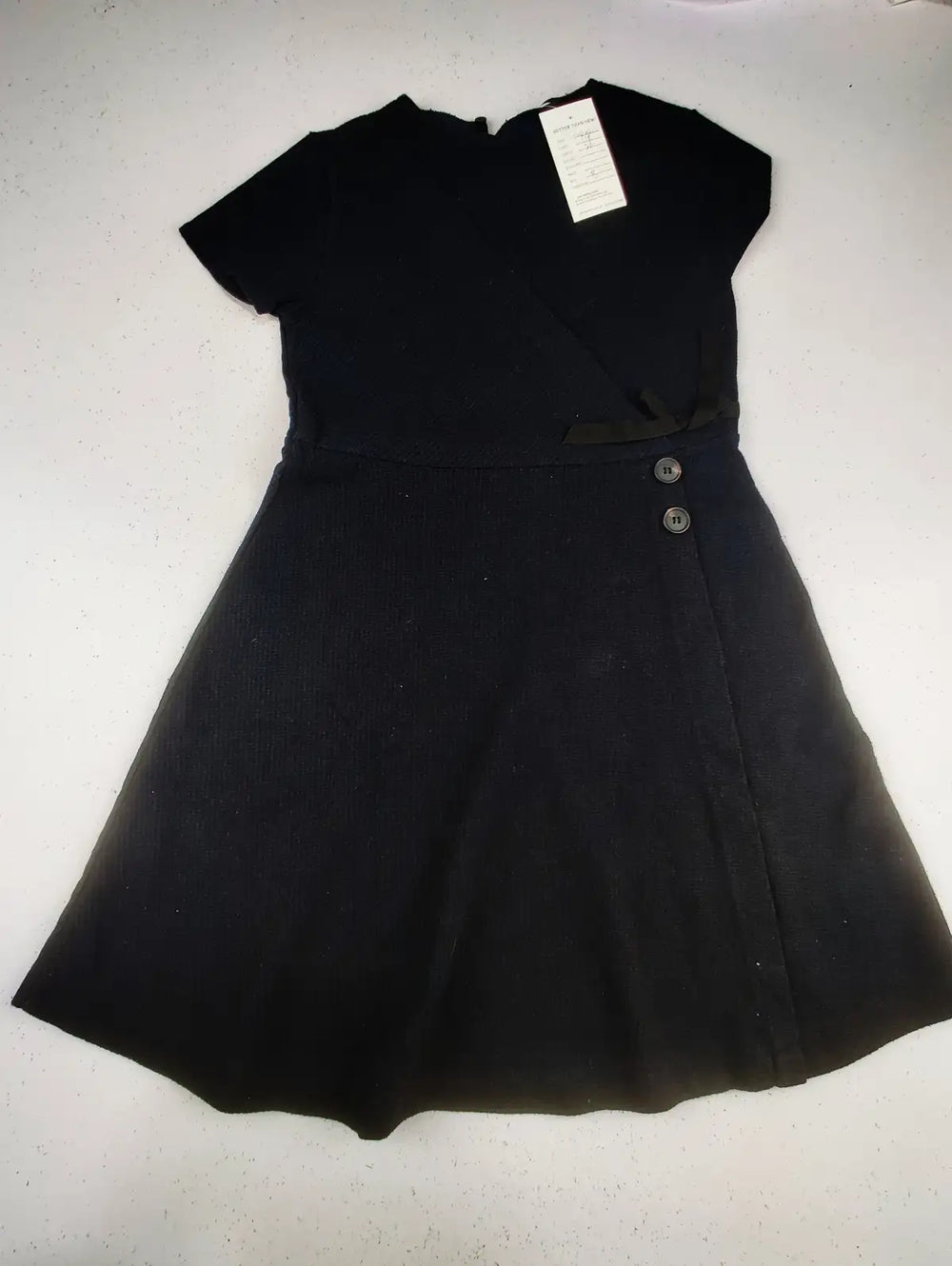 Buy online pre-used pre-loved 100% authentic & Original branded Unknown Brand (KWG-6827) available in Pakistan. Top international brands avilable.