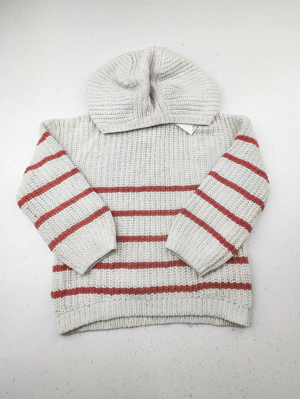 Buy online pre-used pre-loved 100% authentic & Original branded F&F (KWG-6856) available in Pakistan. Top international brands avilable.