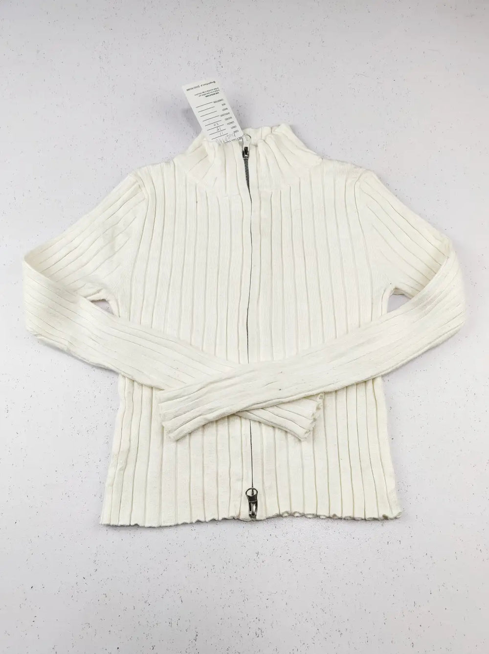 Buy online pre-used pre-loved 100% authentic & Original branded H&M (KWG-6990) available in Pakistan. Top international brands avilable.