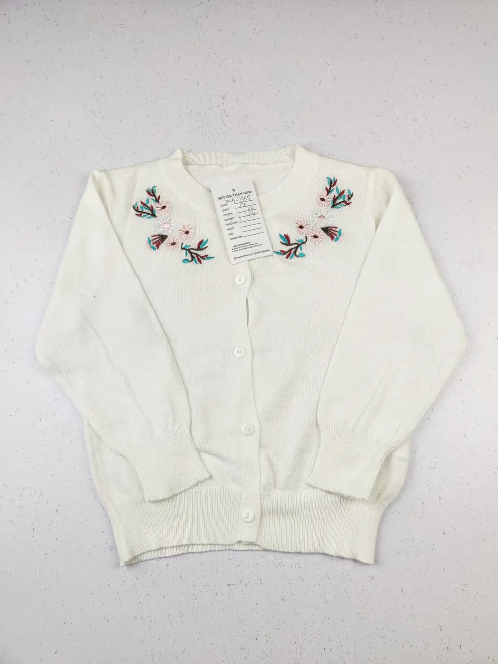 Buy online pre-used pre-loved 100% authentic & Original branded Unknown Brand (KWG-7355) available in Pakistan. Top international brands avilable.