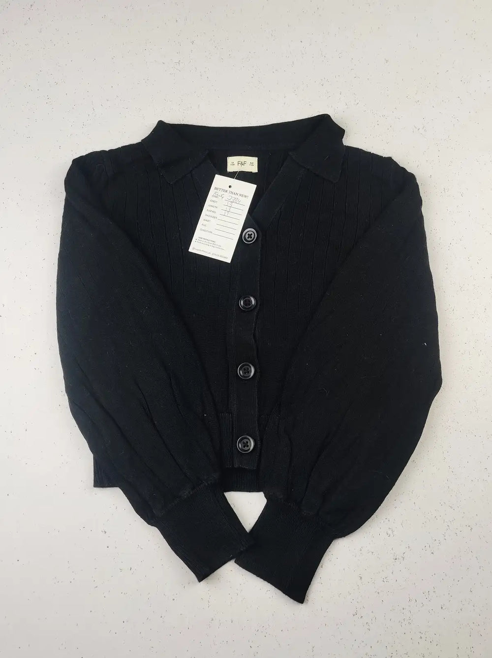 Buy online pre-used pre-loved 100% authentic & Original branded F&F (KWG-7384) available in Pakistan. Top international brands avilable.