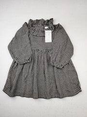 Buy online pre-used pre-loved 100% authentic & Original branded Beatrix Potters (KWG-7496) available in Pakistan. Top international brands avilable.