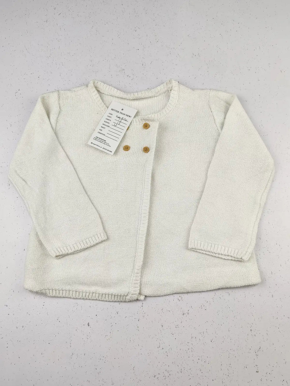 Buy online pre-used pre-loved 100% authentic & Original branded Unknown Brand (KWG-8120) available in Pakistan. Top international brands avilable.