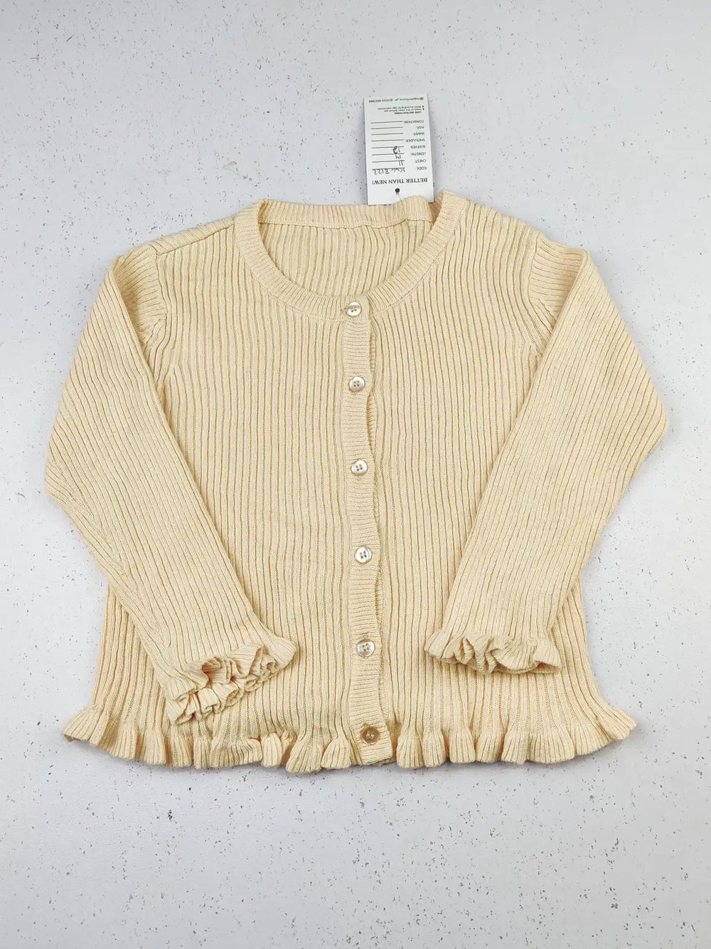 Buy online pre-used pre-loved 100% authentic & Original branded Unknown Brand (KWG-8122) available in Pakistan. Top international brands avilable.