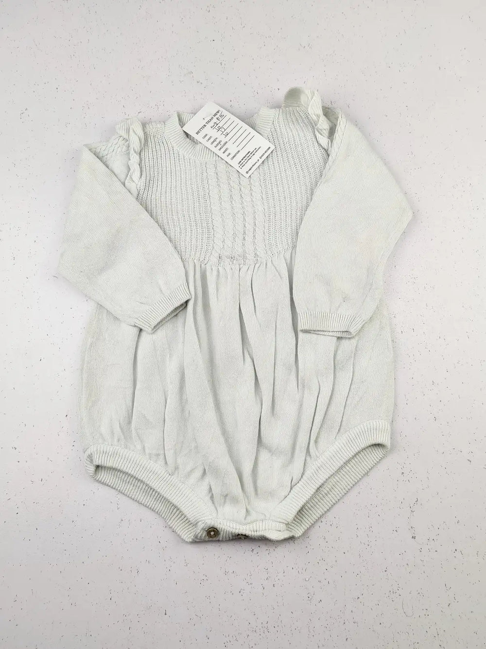 Buy online pre-used pre-loved 100% authentic & Original branded Tu (KWG-8135) available in Pakistan. Top international brands avilable.