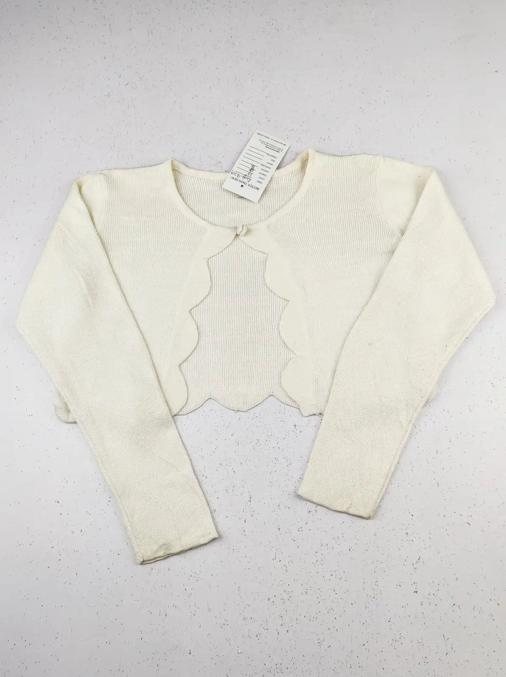 Buy online pre-used pre-loved 100% authentic & Original branded Tu (KWG-8219) available in Pakistan. Top international brands avilable.