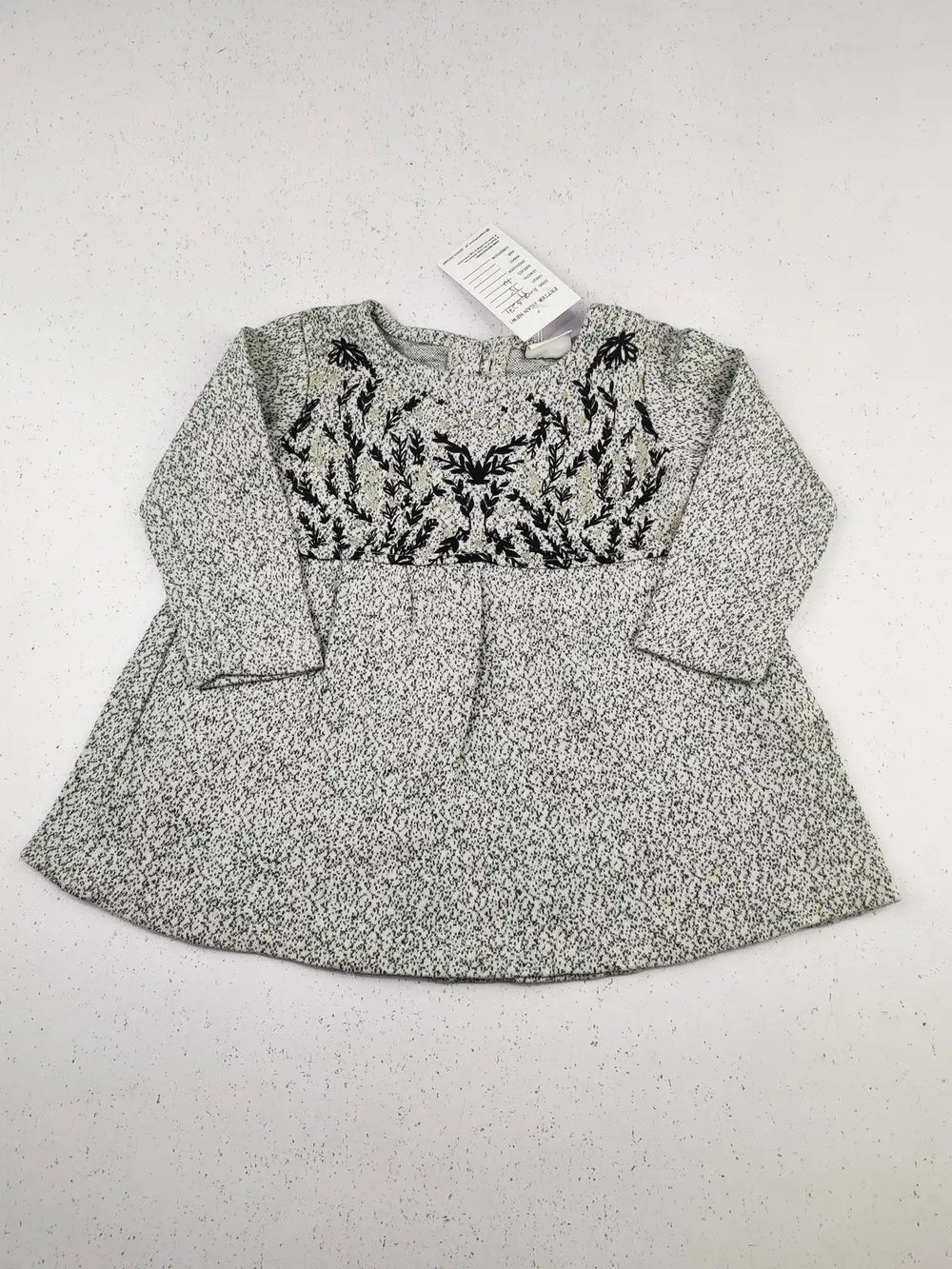 Buy online pre-used pre-loved 100% authentic & Original branded Zara (KWG-8271) available in Pakistan. Top international brands avilable.