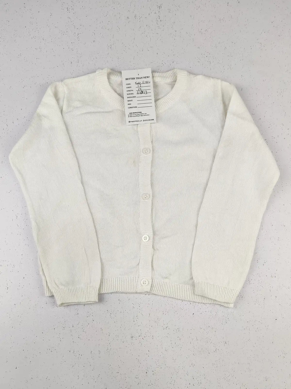 Buy online pre-used pre-loved 100% authentic & Original branded Unknown Brand (KWG-8482) available in Pakistan. Top international brands avilable.
