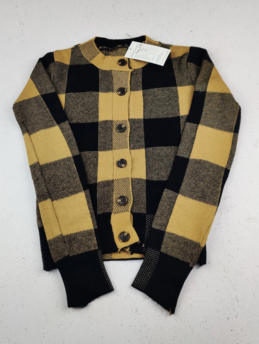 Buy online pre-used pre-loved 100% authentic & Original branded Unknown Brand (KWG-9098) available in Pakistan. Top international brands avilable.