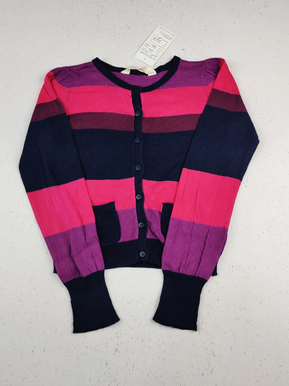 Buy online pre-used pre-loved 100% authentic & Original branded H&M (KWG-9143) available in Pakistan. Top international brands avilable.