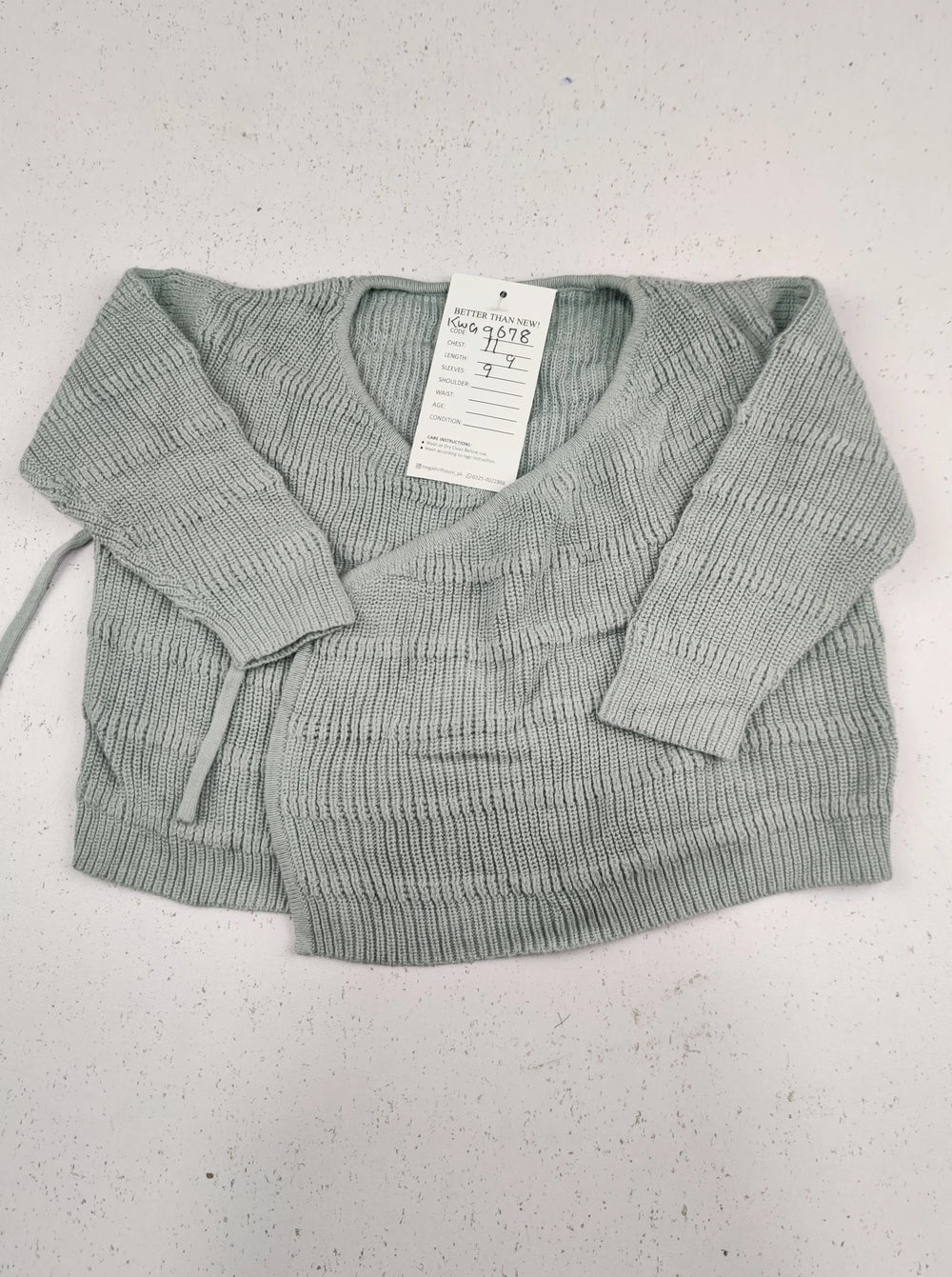 Buy online pre-used pre-loved 100% authentic & Original branded Unknown Brand (KWG-9678) available in Pakistan. Top international brands avilable.
