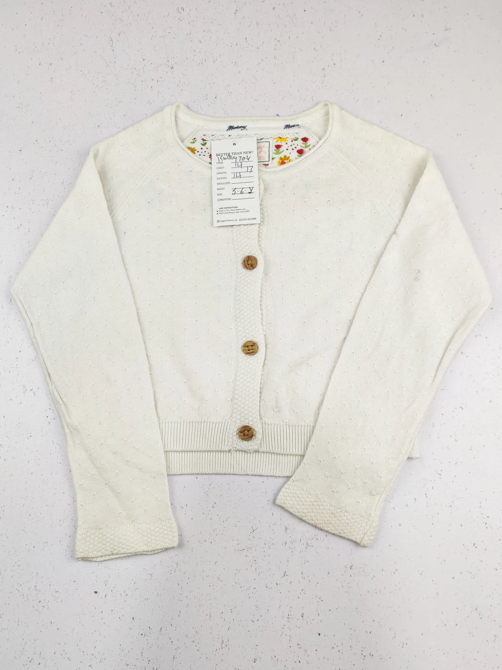 Buy online pre-used pre-loved 100% authentic & Original branded Mantanay (KWG-9704) available in Pakistan. Top international brands avilable.