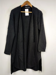 Buy online pre-used pre-loved 100% authentic & Original branded Unknown Brand (LC-2275) available in Pakistan. Top international brands avilable.