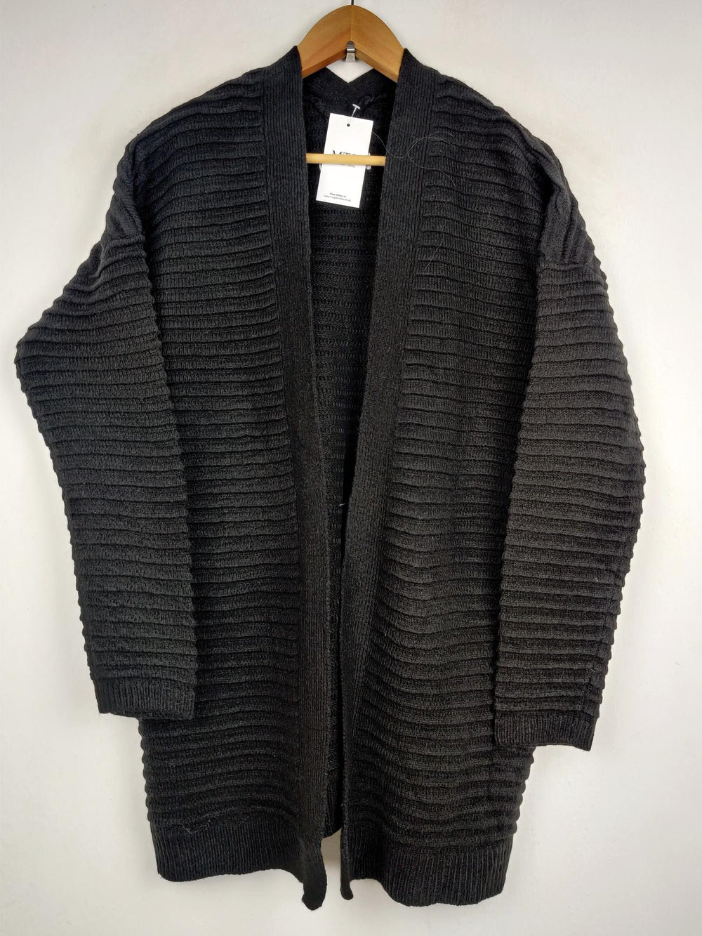 Buy online pre-used pre-loved 100% authentic & Original branded Unknown Brand (LC-2294) available in Pakistan. Top international brands avilable.