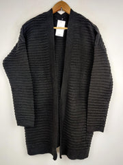 Buy online pre-used pre-loved 100% authentic & Original branded Unknown Brand (LC-2294) available in Pakistan. Top international brands avilable.