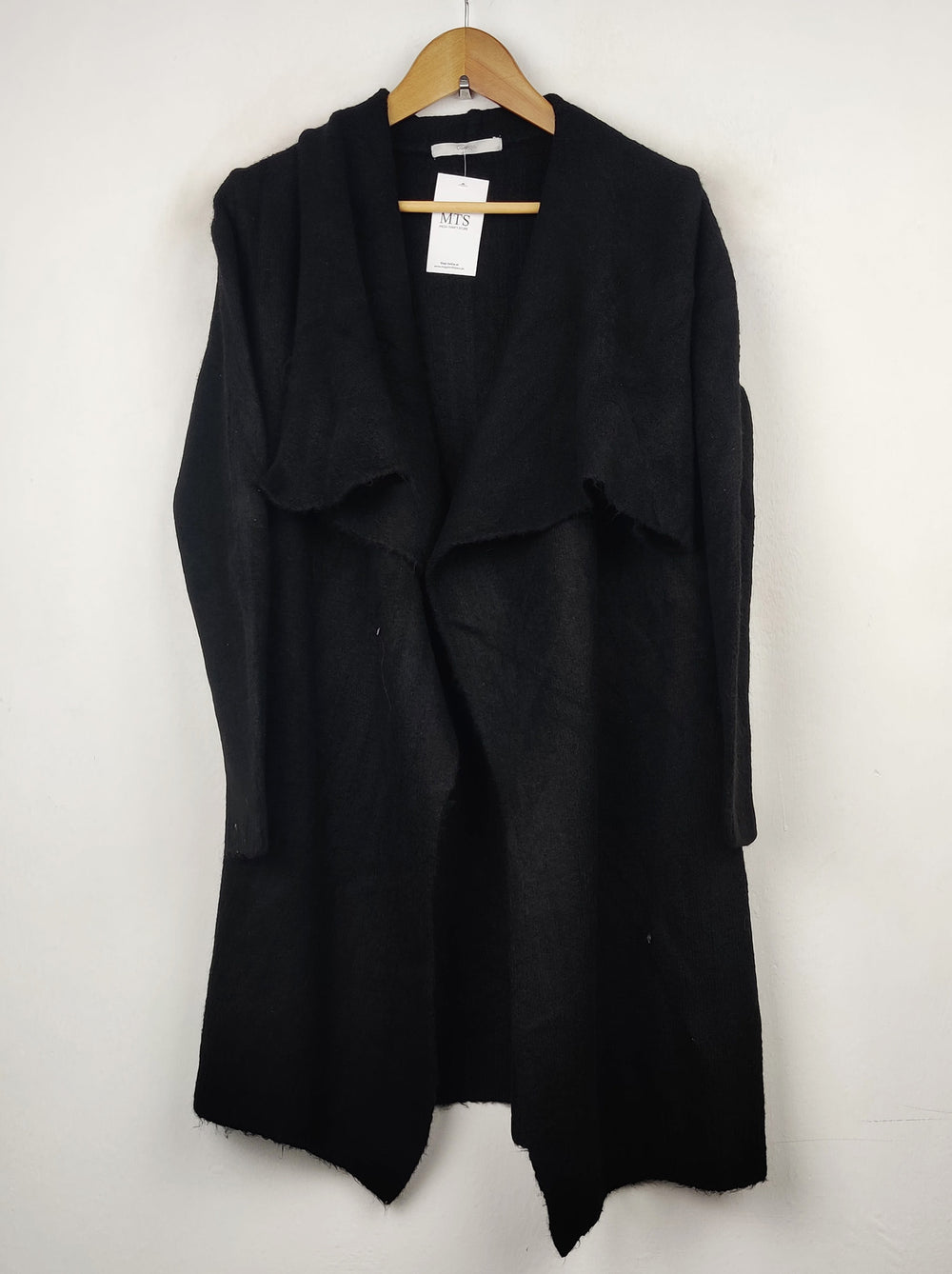 Buy online pre-used pre-loved 100% authentic & Original branded George (LC-2504) available in Pakistan. Top international brands avilable.