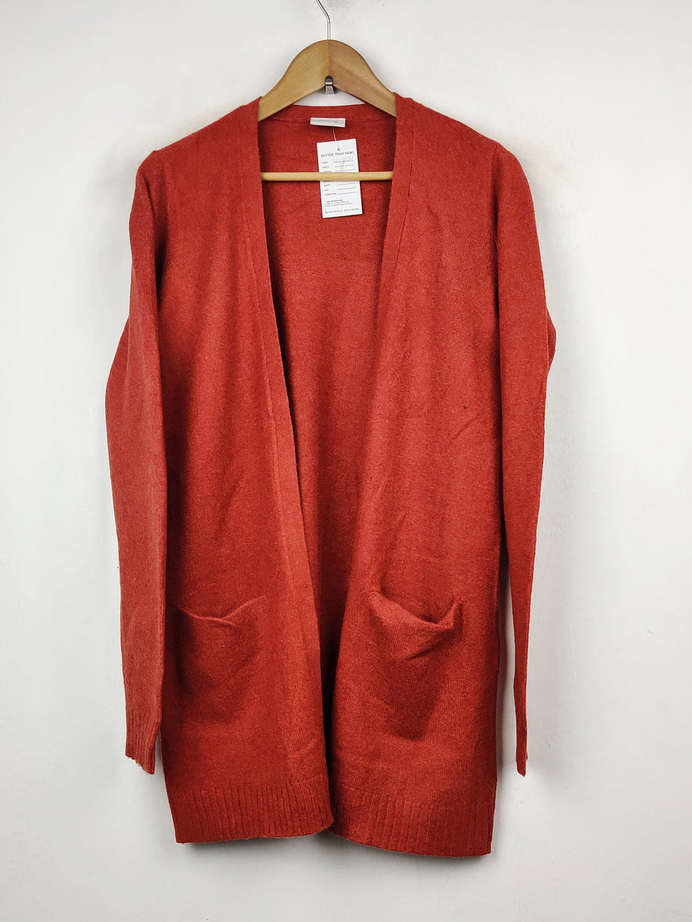 Buy online pre-used pre-loved 100% authentic & Original branded Vila (LC-2521) available in Pakistan. Top international brands avilable.