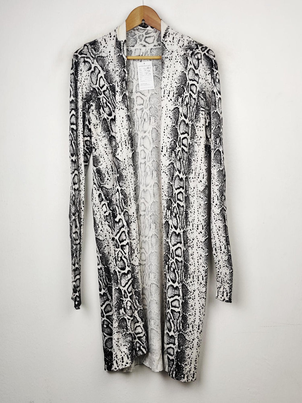 Buy online pre-used pre-loved 100% authentic & Original branded Miss Etam (LC-2564) available in Pakistan. Top international brands avilable.