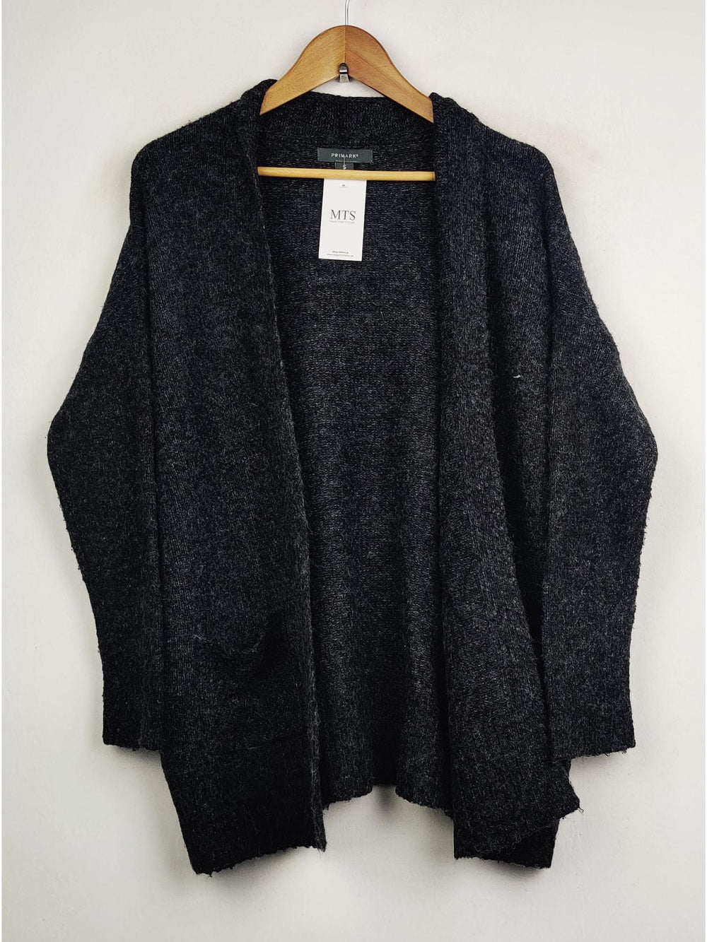 Buy online pre-used pre-loved 100% authentic & Original branded Primark (LC-2648) available in Pakistan. Top international brands avilable.