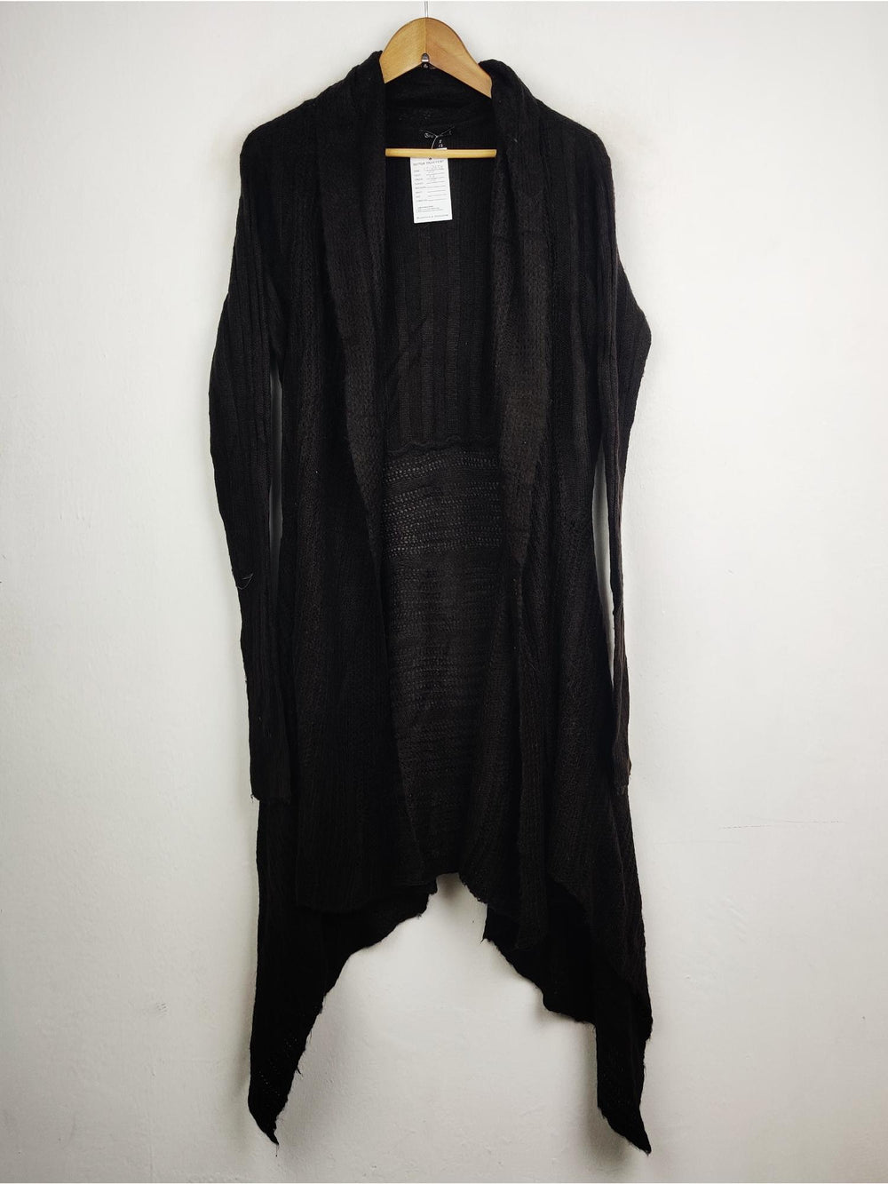 Buy online pre-used pre-loved 100% authentic & Original branded Brave Soul (LC-2654) available in Pakistan. Top international brands avilable.