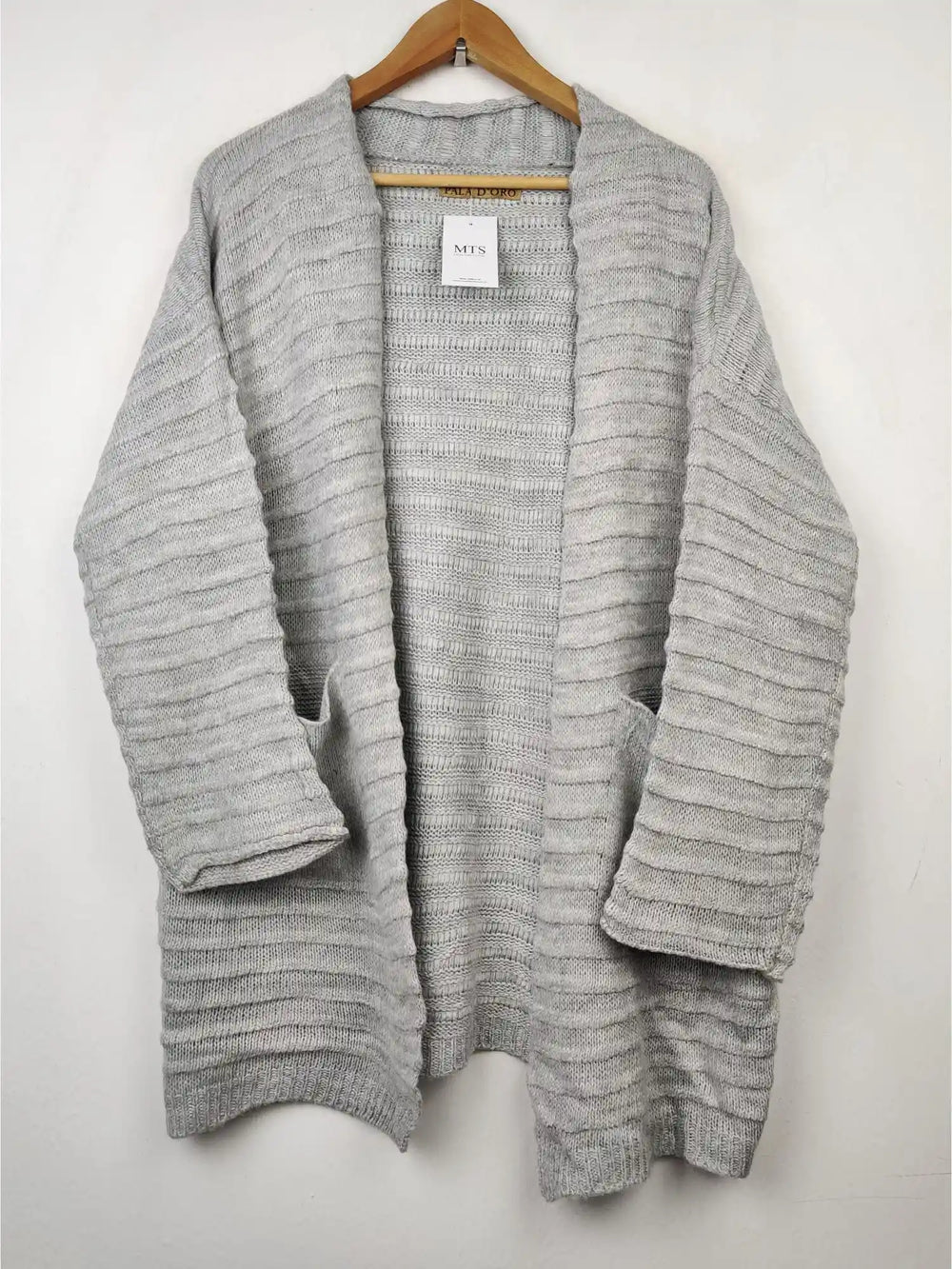 Buy online pre-used pre-loved 100% authentic & Original branded Pala D Oro (LC-2870) available in Pakistan. Top international brands avilable.