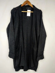 Buy online pre-used pre-loved 100% authentic & Original branded Vero Moda (LC-2929) available in Pakistan. Top international brands avilable.