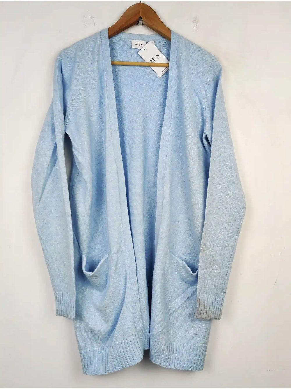 Buy online pre-used pre-loved 100% authentic & Original branded Vila (LC-2939) available in Pakistan. Top international brands avilable.