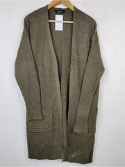 Buy online pre-used pre-loved 100% authentic & Original branded Yours (LC-2987) available in Pakistan. Top international brands avilable.