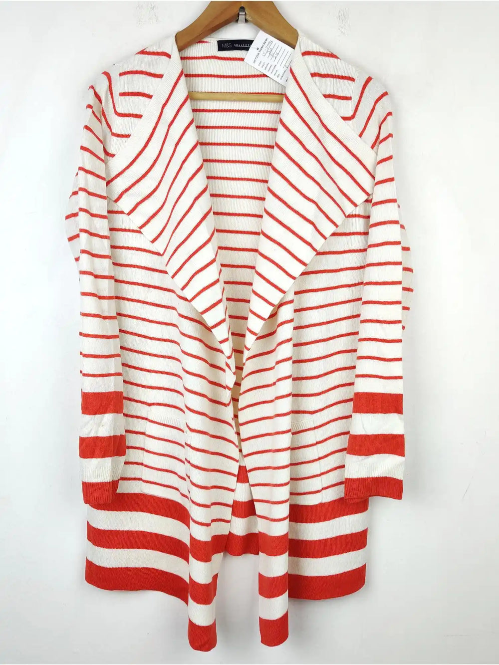 Buy online pre-used pre-loved 100% authentic & Original branded Marks & Spencer (LC-2994) available in Pakistan. Top international brands avilable.