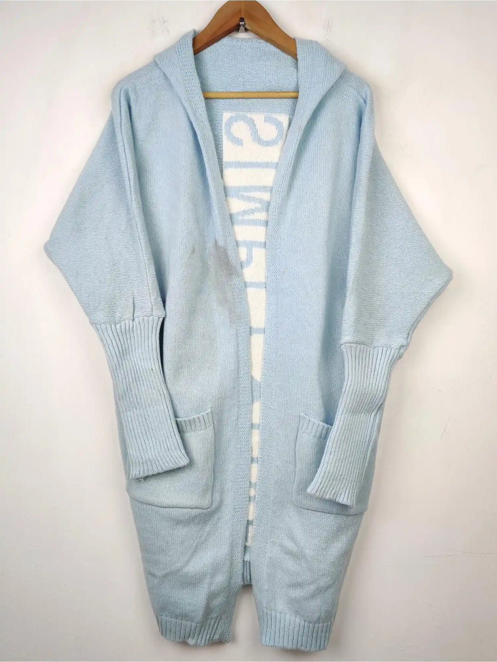 Buy online pre-used pre-loved 100% authentic & Original branded Unknown Brand (LC-3080) available in Pakistan. Top international brands avilable.