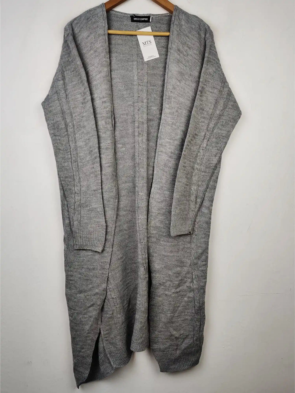 Buy online pre-used pre-loved 100% authentic & Original branded Miss Empire (LC-3088) available in Pakistan. Top international brands avilable.