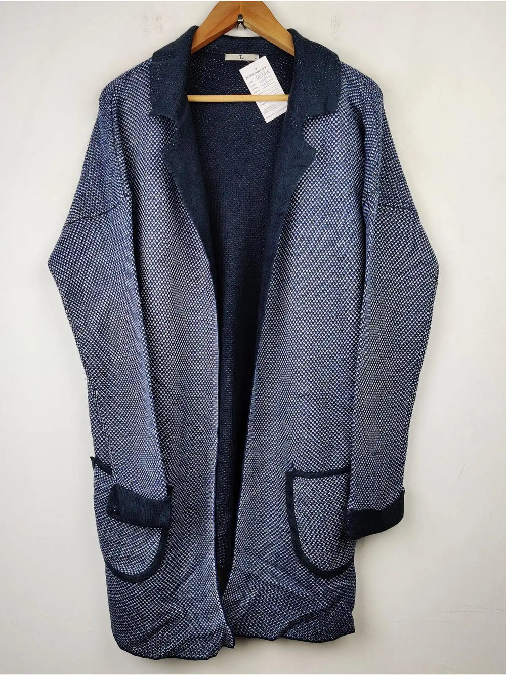 Buy online pre-used pre-loved 100% authentic & Original branded Tu (LC-3210) available in Pakistan. Top international brands avilable.