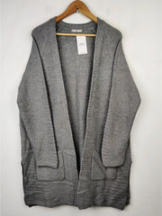 Buy online pre-used pre-loved 100% authentic & Original branded Tu (LC-3219) available in Pakistan. Top international brands avilable.