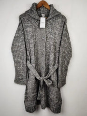 Buy online pre-used pre-loved 100% authentic & Original branded Evie (LC-3239) available in Pakistan. Top international brands avilable.