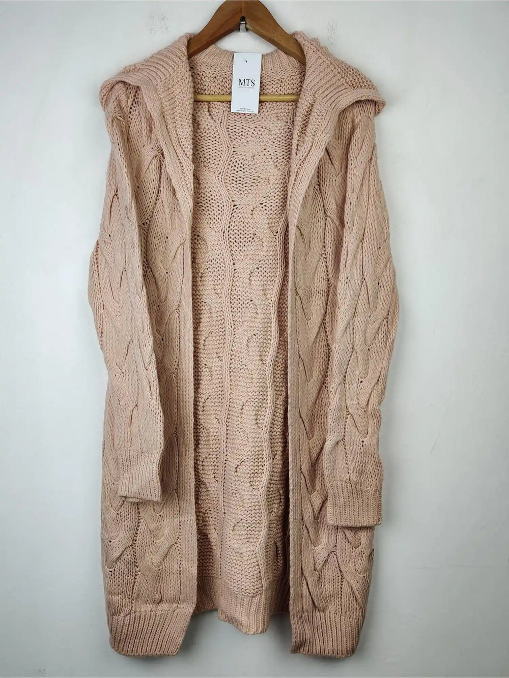 Buy online pre-used pre-loved 100% authentic & Original branded Unknown Brand (LC-3276) available in Pakistan. Top international brands avilable.