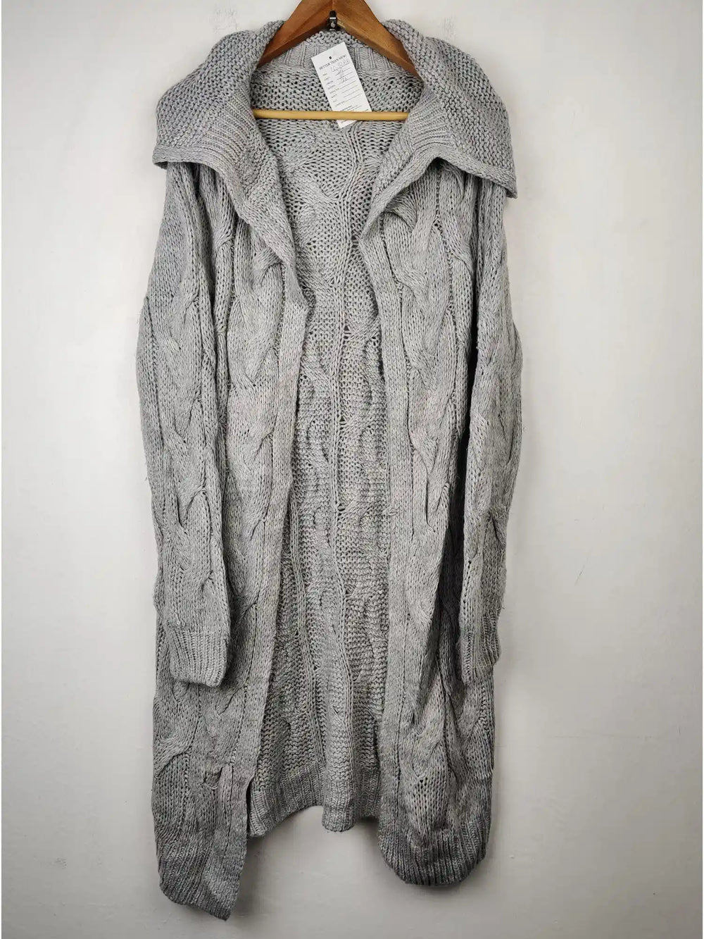 Buy online pre-used pre-loved 100% authentic & Original branded Unknown Brand (LC-3288) available in Pakistan. Top international brands avilable.