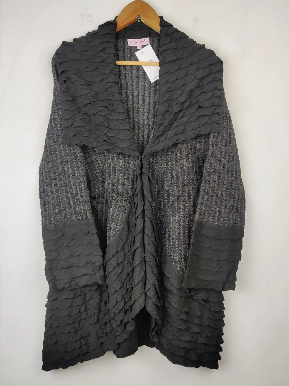 Buy online pre-used pre-loved 100% authentic & Original branded Per Una (LC-3309) available in Pakistan. Top international brands avilable.