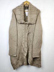 Buy online pre-used pre-loved 100% authentic & Original branded George (LC-3348) available in Pakistan. Top international brands avilable.