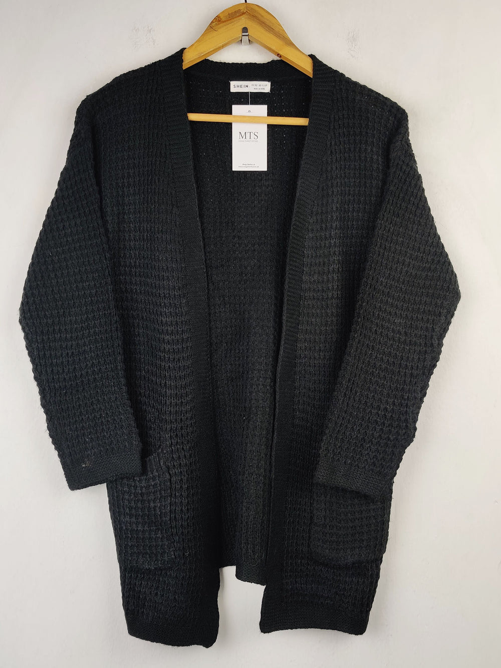 Buy online pre-used pre-loved 100% authentic & Original branded Shein (LC-3376) available in Pakistan. Top international brands avilable.