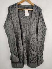 Buy online pre-used pre-loved 100% authentic & Original branded Kiabi (LC-3422) available in Pakistan. Top international brands avilable.