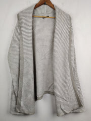 Buy online pre-used pre-loved 100% authentic & Original branded Shein (LC-3440) available in Pakistan. Top international brands avilable.